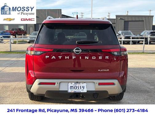 Scarlet Ember 2022 Nissan Pathfinder Platinum