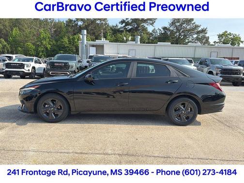 Black 2023 Hyundai ELANTRA SEL