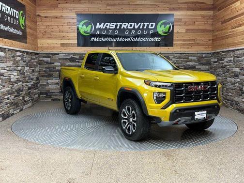 2023 GMC Canyon AT4