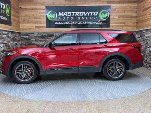 Rapid Red Metallic Tinted Clearcoat 2025 Ford Explorer ST-Line