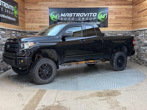 Cement Gray 2019 Toyota Tundra SR5