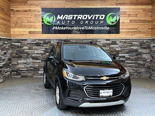 Mosaic Black Metallic 2019 Chevrolet Trax LT