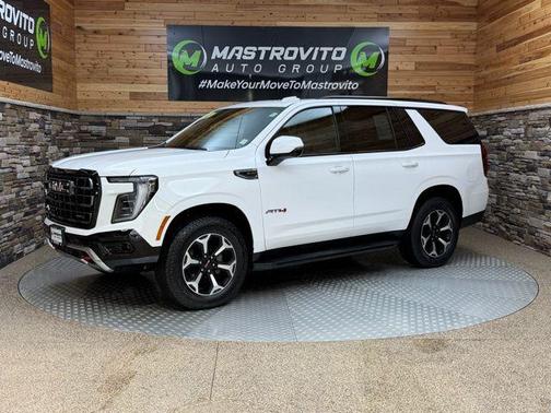 2025 GMC Yukon 4WD AT4