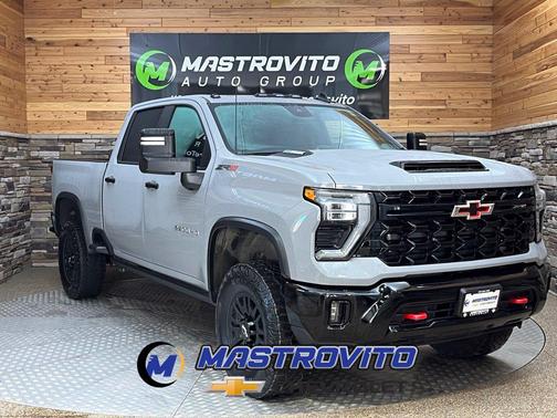 Slate Gray Metallic 2024 Chevrolet Silverado 2500 4WD Crew Cab Standard Bed ZR2