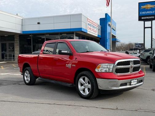 2019 RAM 1500 SLT