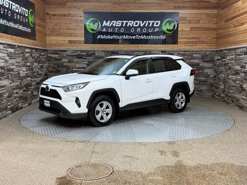 Super White 2020 Toyota RAV4 XLE