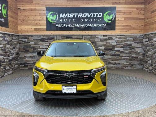 Nitro Yellow Metallic 2024 Chevrolet Trax FWD 1RS
