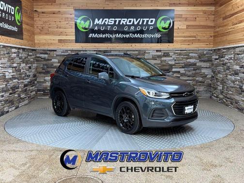 Shadow Gray Metallic 2022 Chevrolet Trax LT