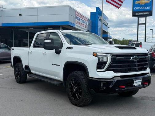 Summit White 2025 Chevrolet Silverado 2500 LT