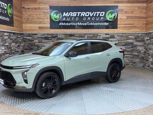 Cacti Green 2025 Chevrolet Trax FWD ACTIV