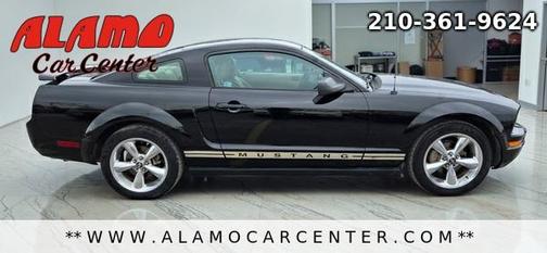 2005 Ford Mustang Premium