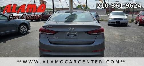 2018 Hyundai ELANTRA SE