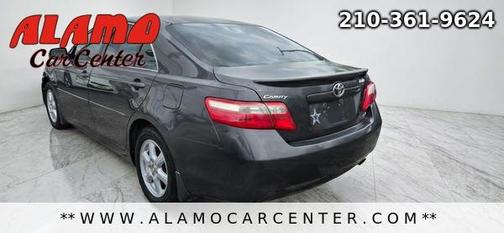 Gray 2009 Toyota Camry XLE