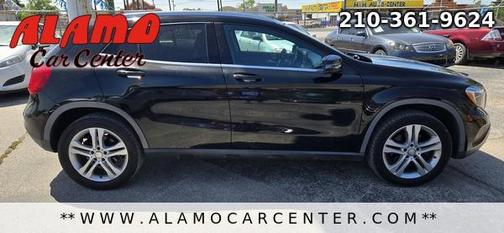 2017 Mercedes-Benz GLA 250 Base 4MATIC