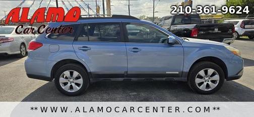 2011 Subaru Outback 2.5i Limited