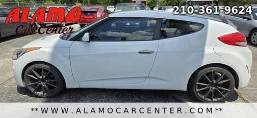 2015 Hyundai Veloster RE:FLEX w/Black