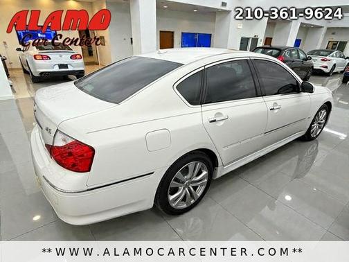 2010 INFINITI M35 Base