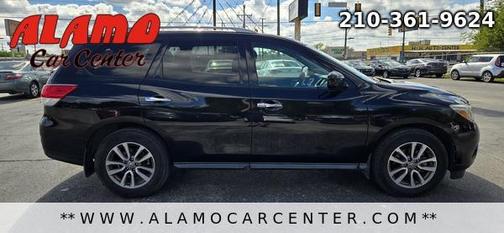 2016 Nissan Pathfinder SV
