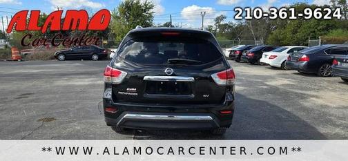 2016 Nissan Pathfinder SV