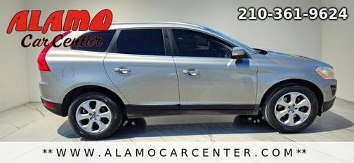 Seashell Metallic 2013 Volvo XC60 3.2