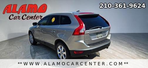 Seashell Metallic 2013 Volvo XC60 3.2