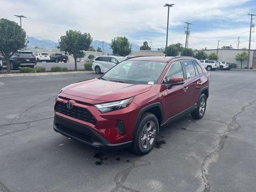 2025 Toyota RAV4 Hybrid LE