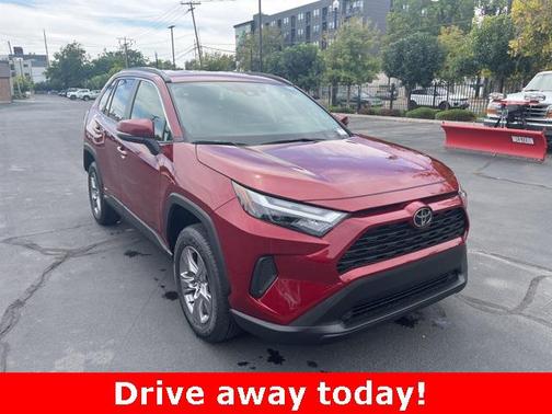 2025 Toyota RAV4 Hybrid LE