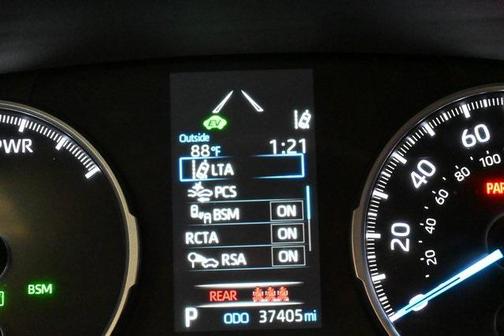 2022 Toyota RAV4 Hybrid LE