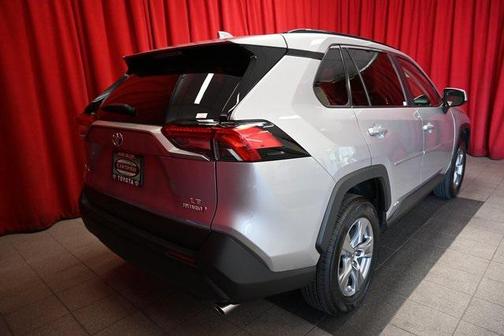 2022 Toyota RAV4 Hybrid LE