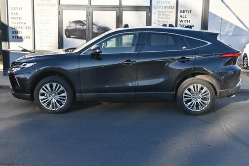 2022 Toyota Venza XLE