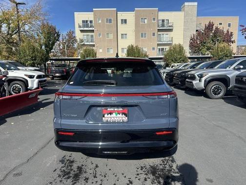 2025 Toyota Crown Signia XLE