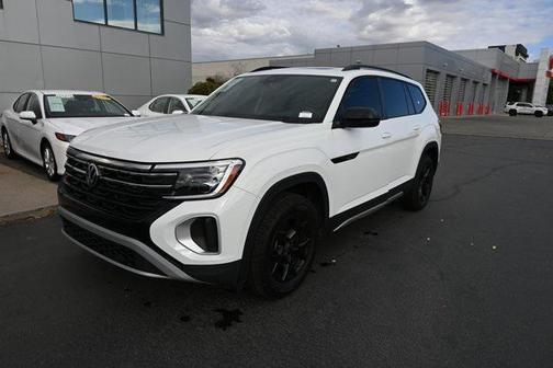 2025 Volkswagen Atlas 2.0T Peak Edition