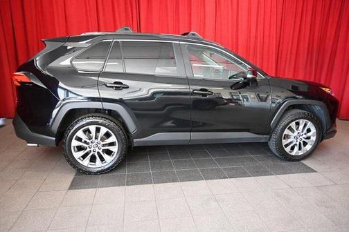 2020 Toyota RAV4 XLE Premium