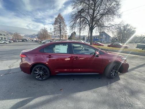 2026 Toyota Corolla Hybrid SE