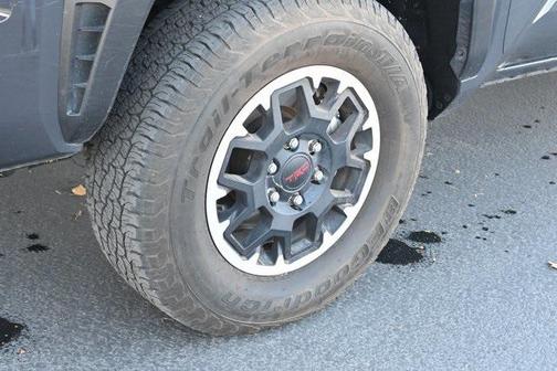 2024 Toyota Tacoma TRD Off-Road