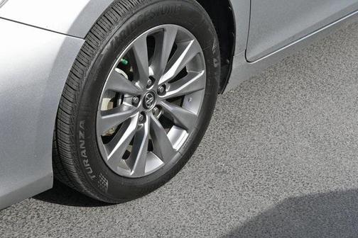 2016 Toyota Camry XLE