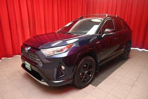 2020 Toyota RAV4 Hybrid SE
