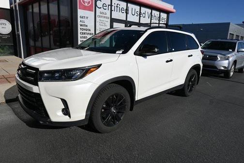 2019 Toyota Highlander SE