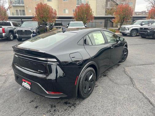 2026 Toyota Prius Plug-In Hybrid SE