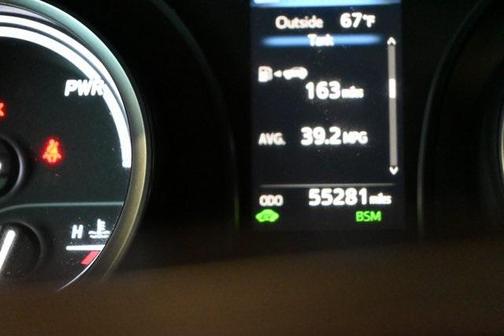 2018 Toyota Camry Hybrid SE