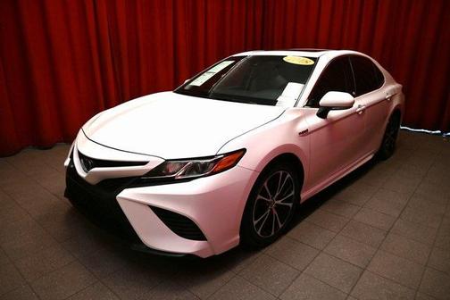 2018 Toyota Camry Hybrid SE