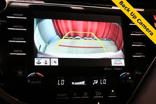 2018 Toyota Camry Hybrid SE