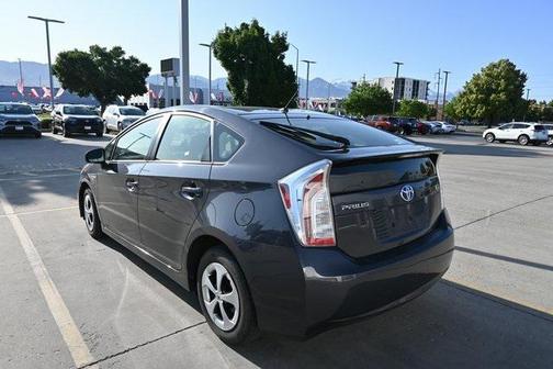 2013 Toyota Prius Two