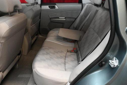 2010 Subaru Forester 2.5 X
