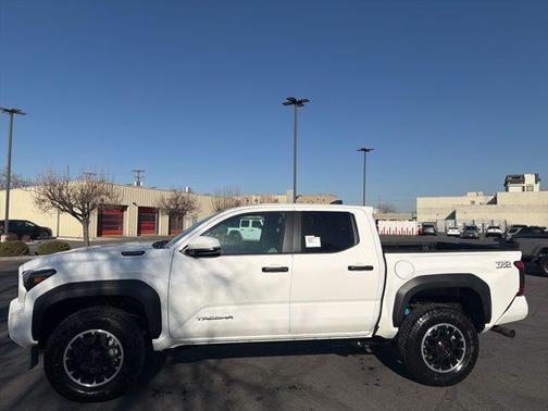 2026 Toyota Tacoma Hybrid TRD Off Road