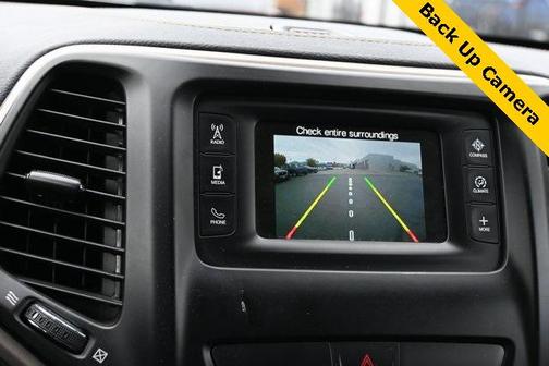 2016 Jeep Cherokee Altitude