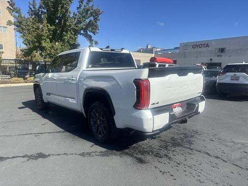 2026 Toyota Tundra Hybrid Platinum