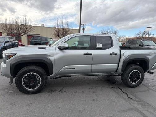 2026 Toyota Tacoma Hybrid TRD Off-Road