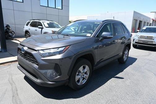 2022 Toyota RAV4 Hybrid XLE