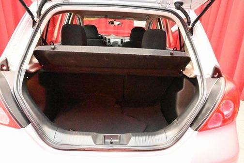 2012 Nissan Versa 1.8 S